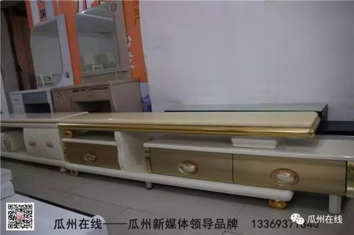 雙節(jié)同慶 實(shí)木家具城買滿3000元即贈(zèng)精美床上四件套，木材剝皮機(jī)成工藝保障